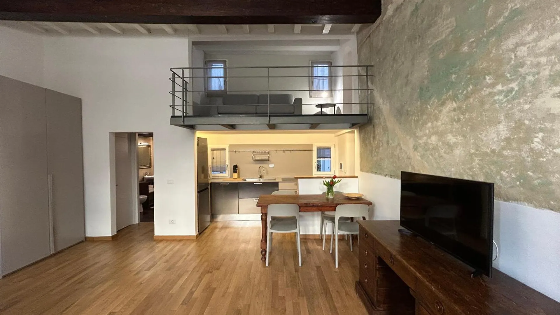 Guest house Bela Apartments Florence