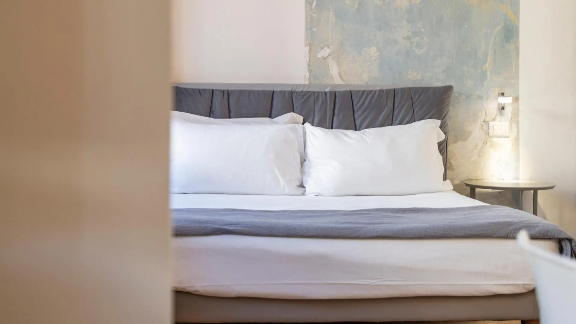 Bela Apartments Florence