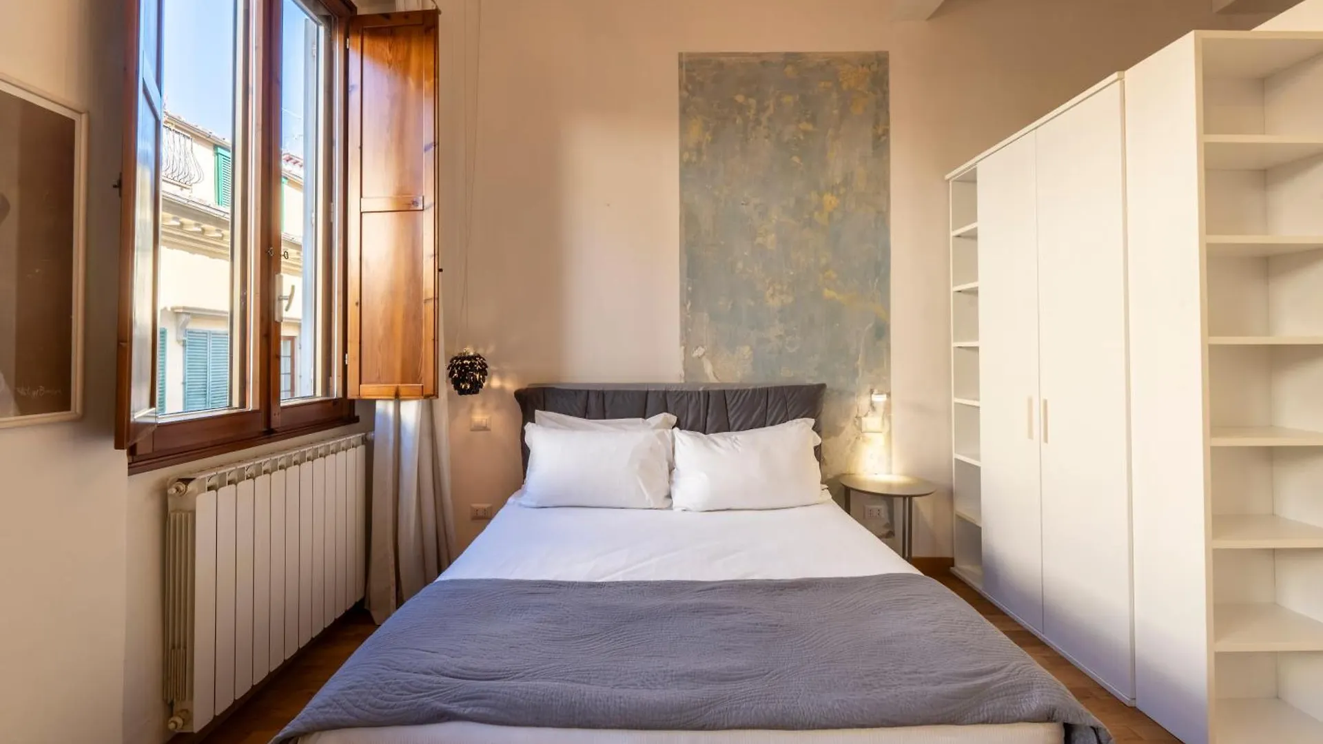 Bela Apartments Florence 0*,