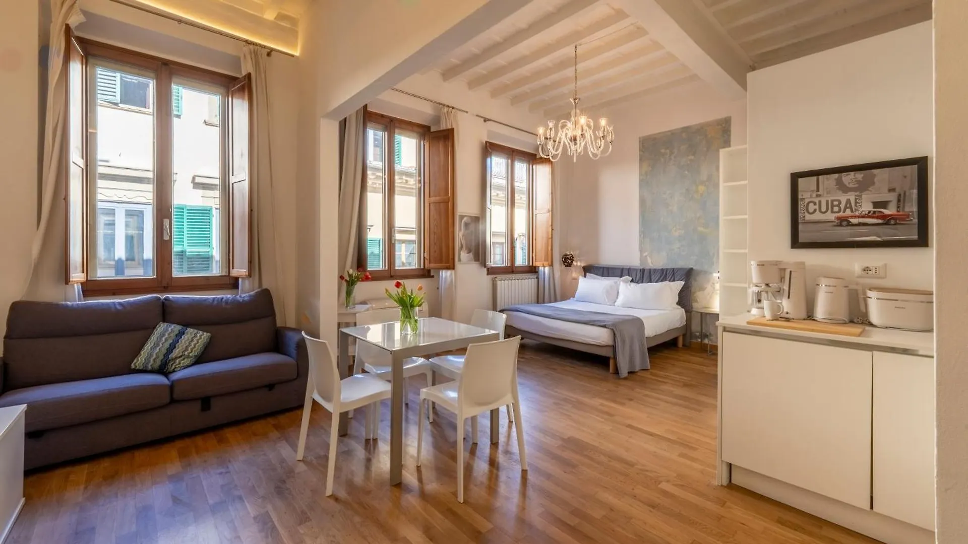 Bela Apartments Florence Guest house