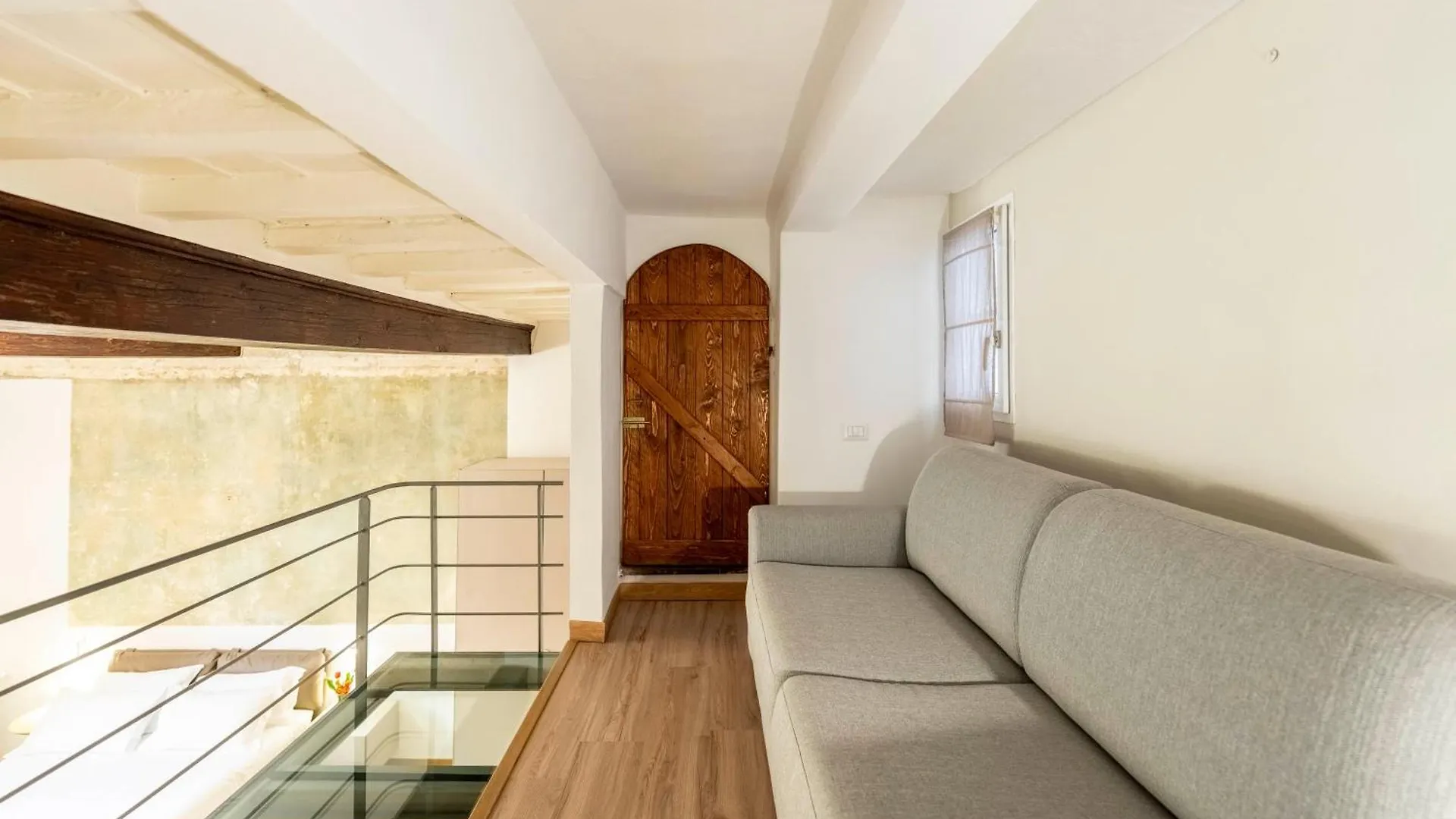 Bela Apartments Florence 0*,