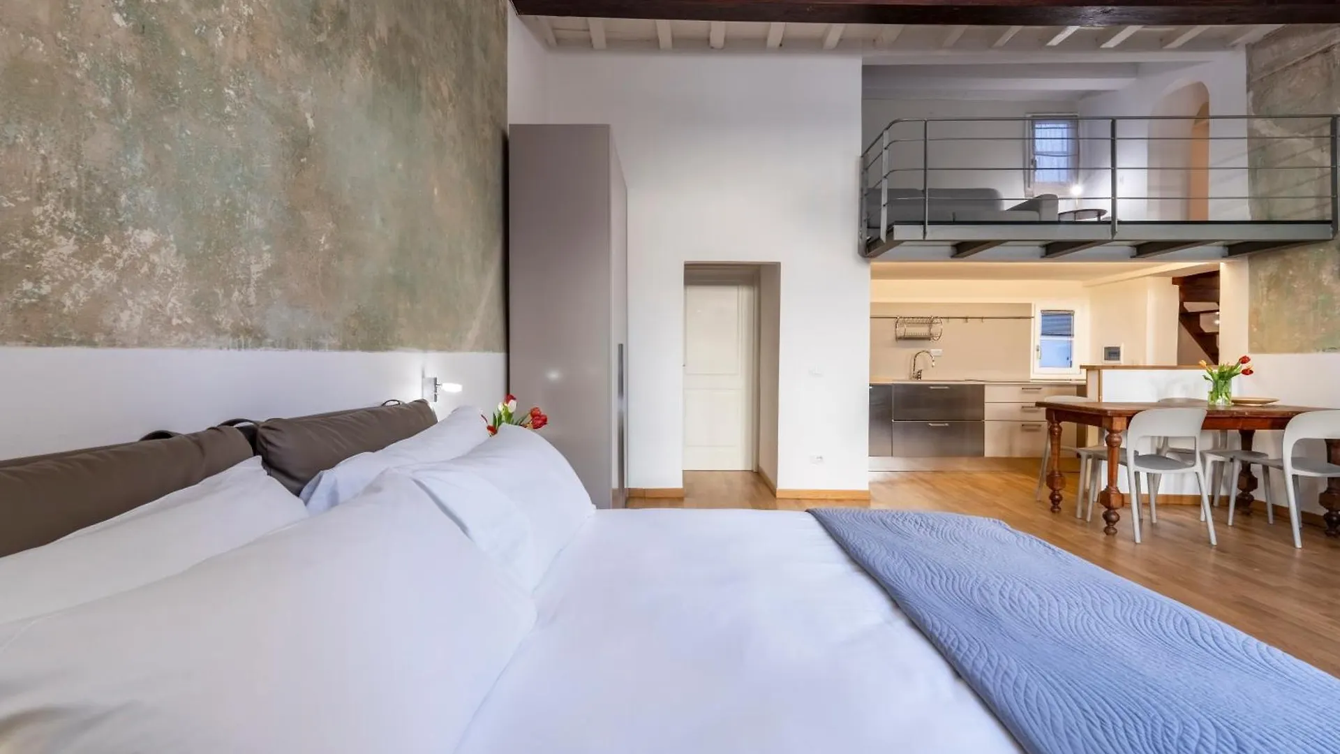 Guest house Bela Apartments Florence Italy